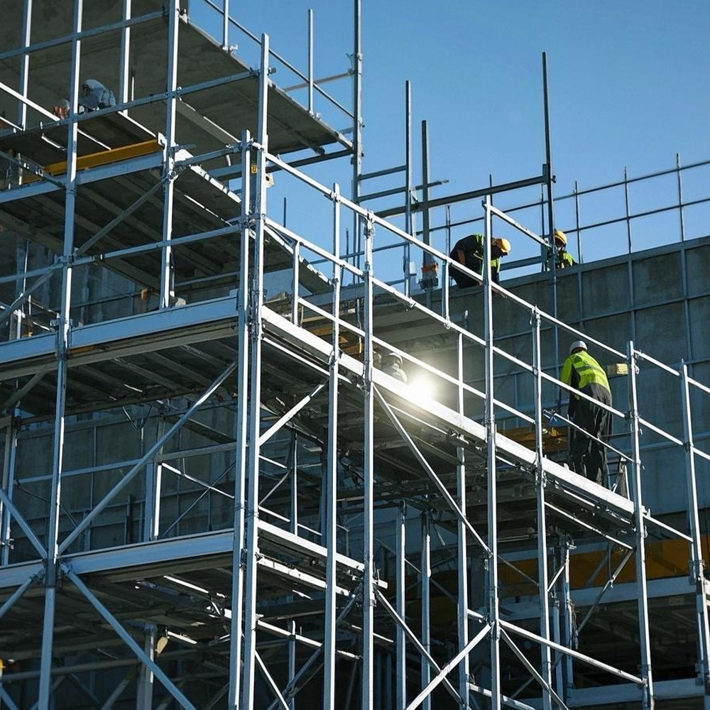 Lekkie rusztowania aluminiowe dla budownictwa: montaż, nośność i bezpieczeństwo 